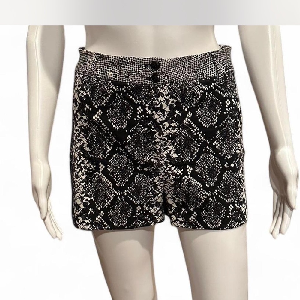 Bebe Black and White High Waist Shorts with Snake Print